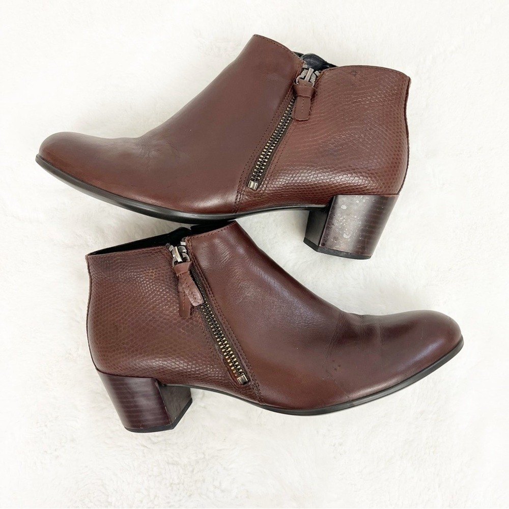 ECCO Women's Ankle Boots Brown Leather Size 8 Low Heel